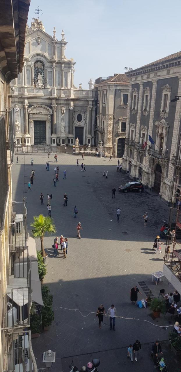 Tre Stelle Al Duomo Bed & Breakfast Katanya Dış mekan fotoğraf